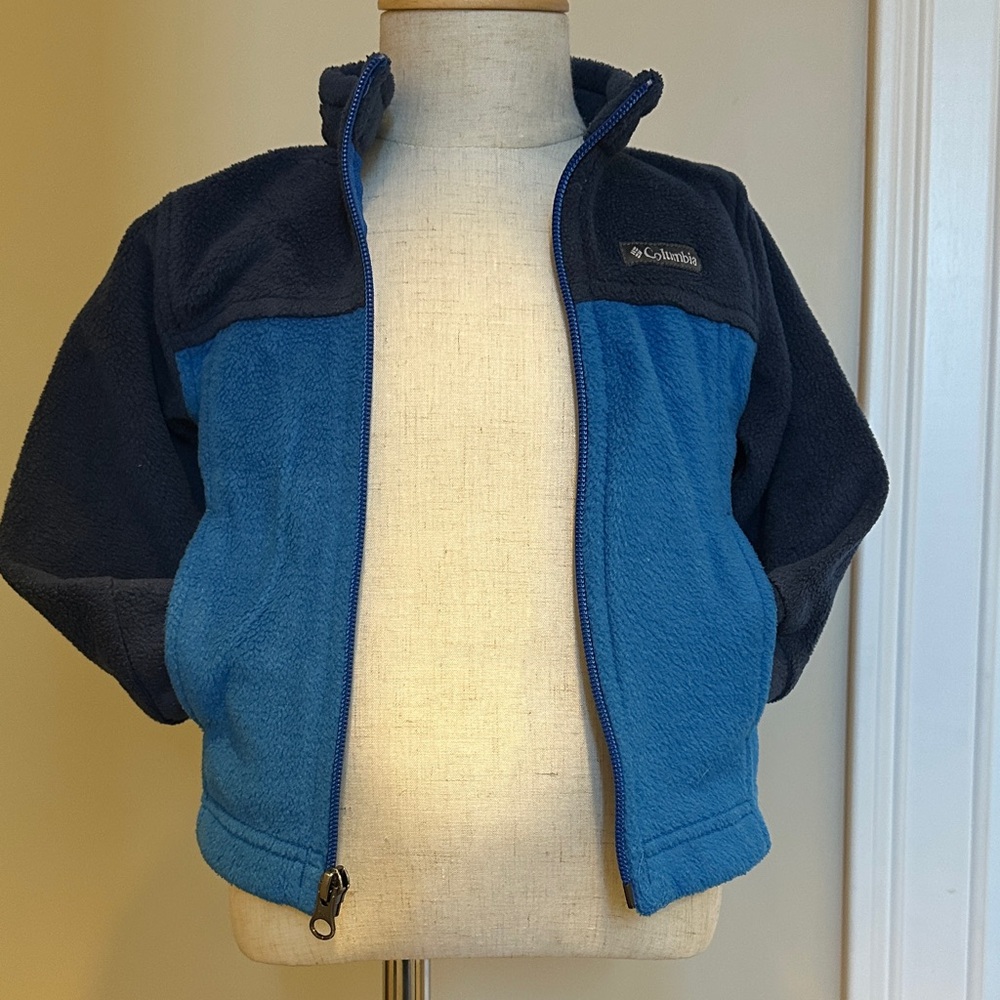 Columbia Two-Tone Blue Fleece Jacket